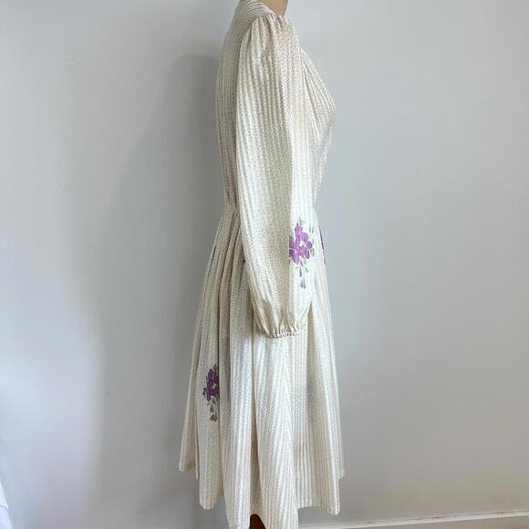 Vintage Mr. Edward S / M Cream Cottagecore Midi Dress Plunge V Neck Pleated Purp - Picture 4 of 10